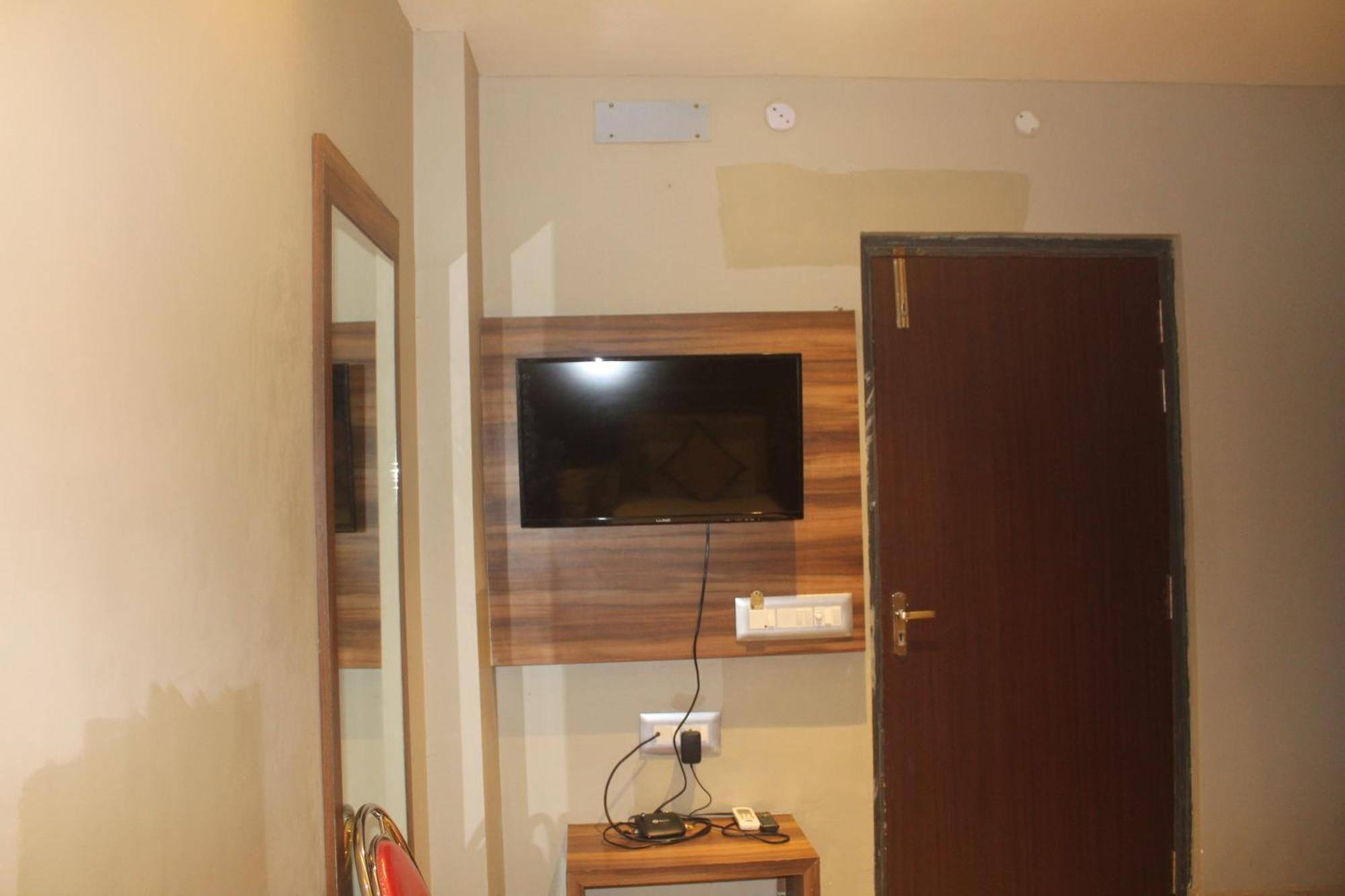 Hotel Oishi Plaza Mukutmanipur ภายนอก รูปภาพ