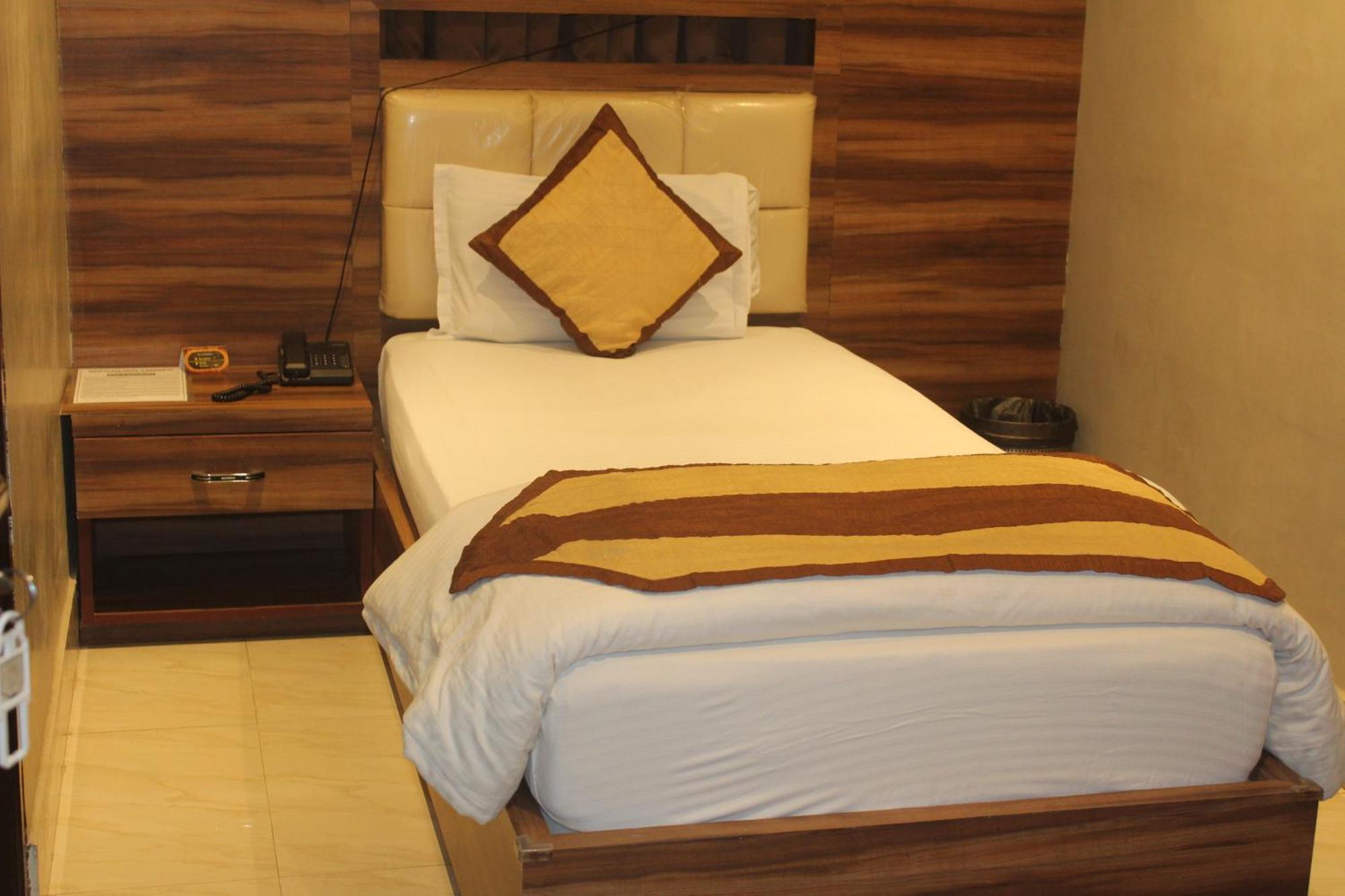 Hotel Oishi Plaza Mukutmanipur ภายนอก รูปภาพ